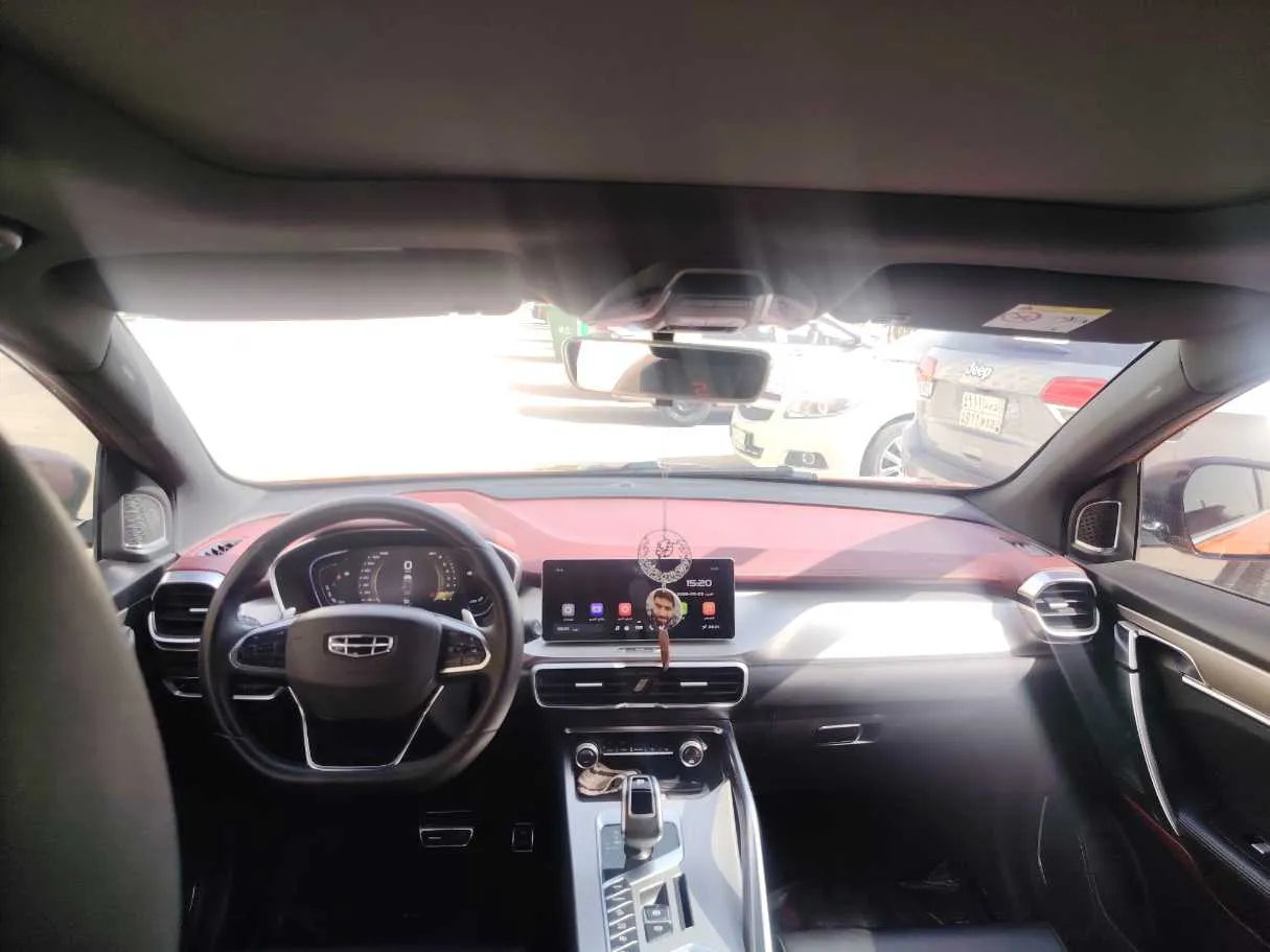 Car image 20