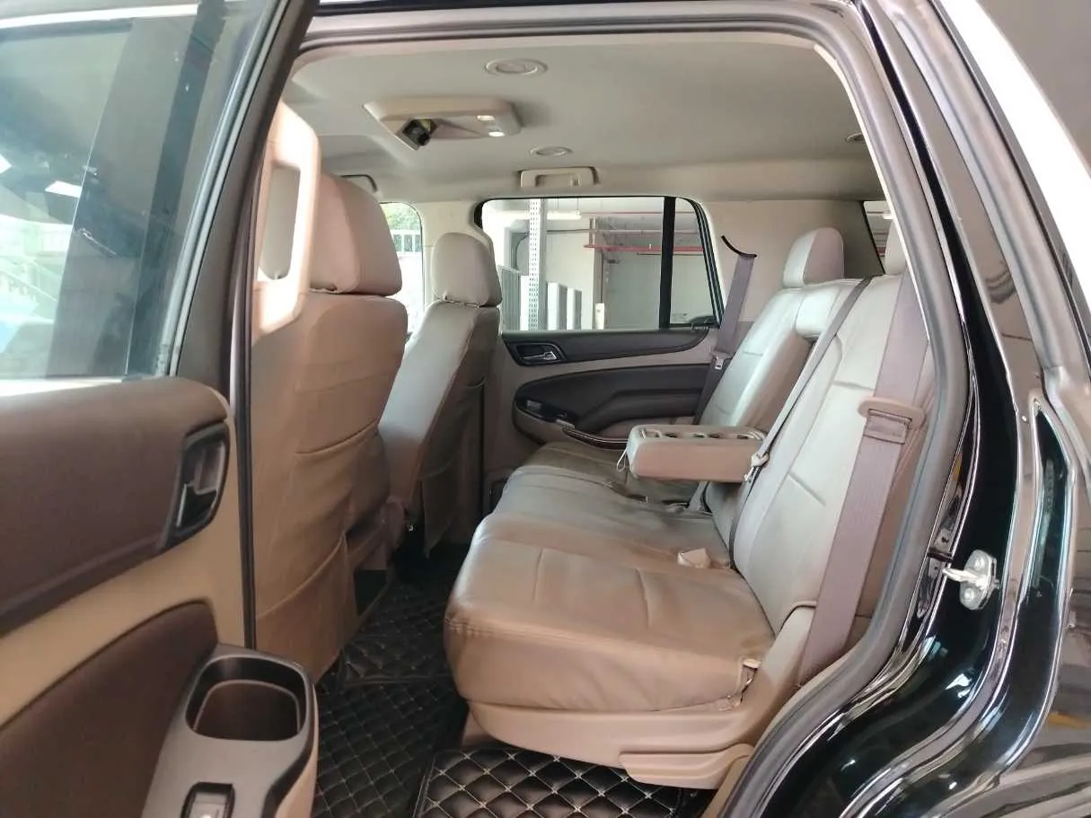 Car image 16