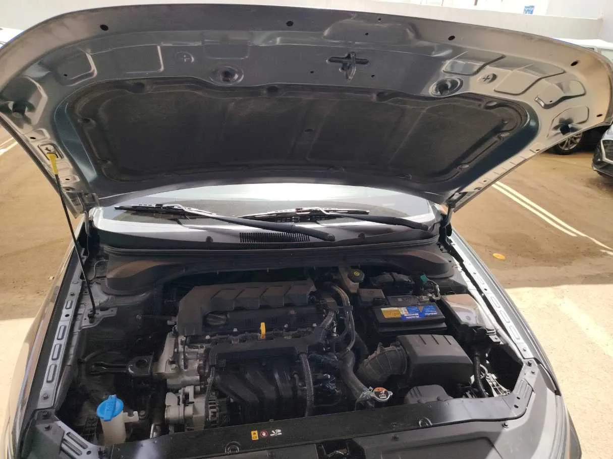 Car image 29