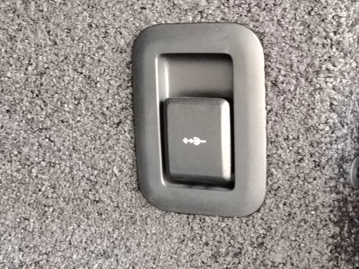 Car image 39