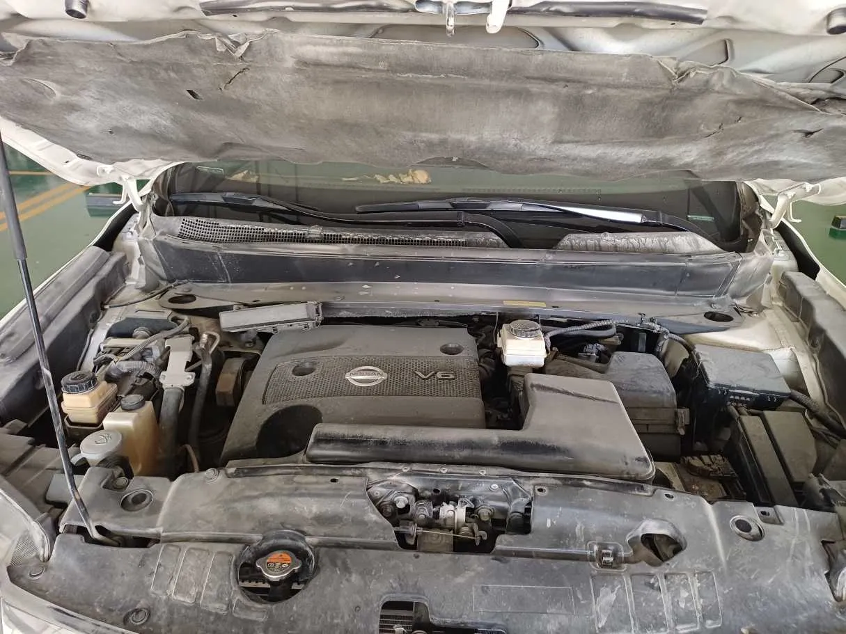 Car image 25