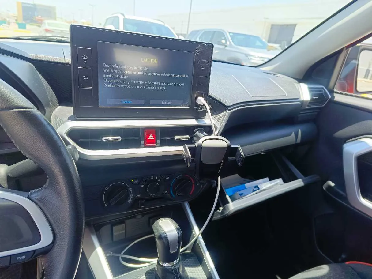 Car image 21