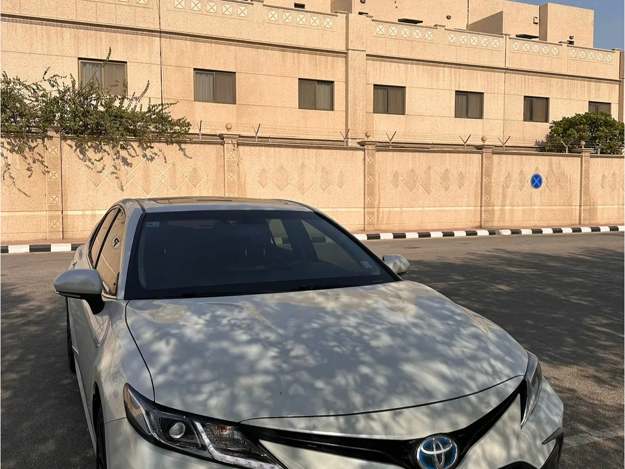 Car image 2