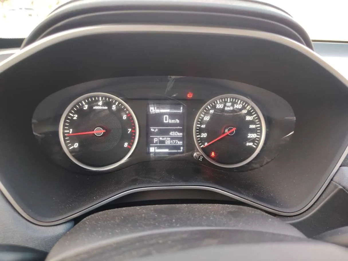 Car image 24