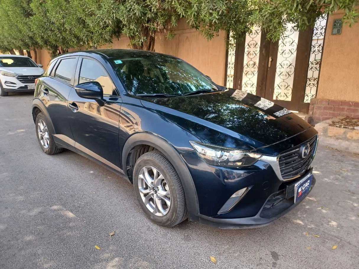Car image 3