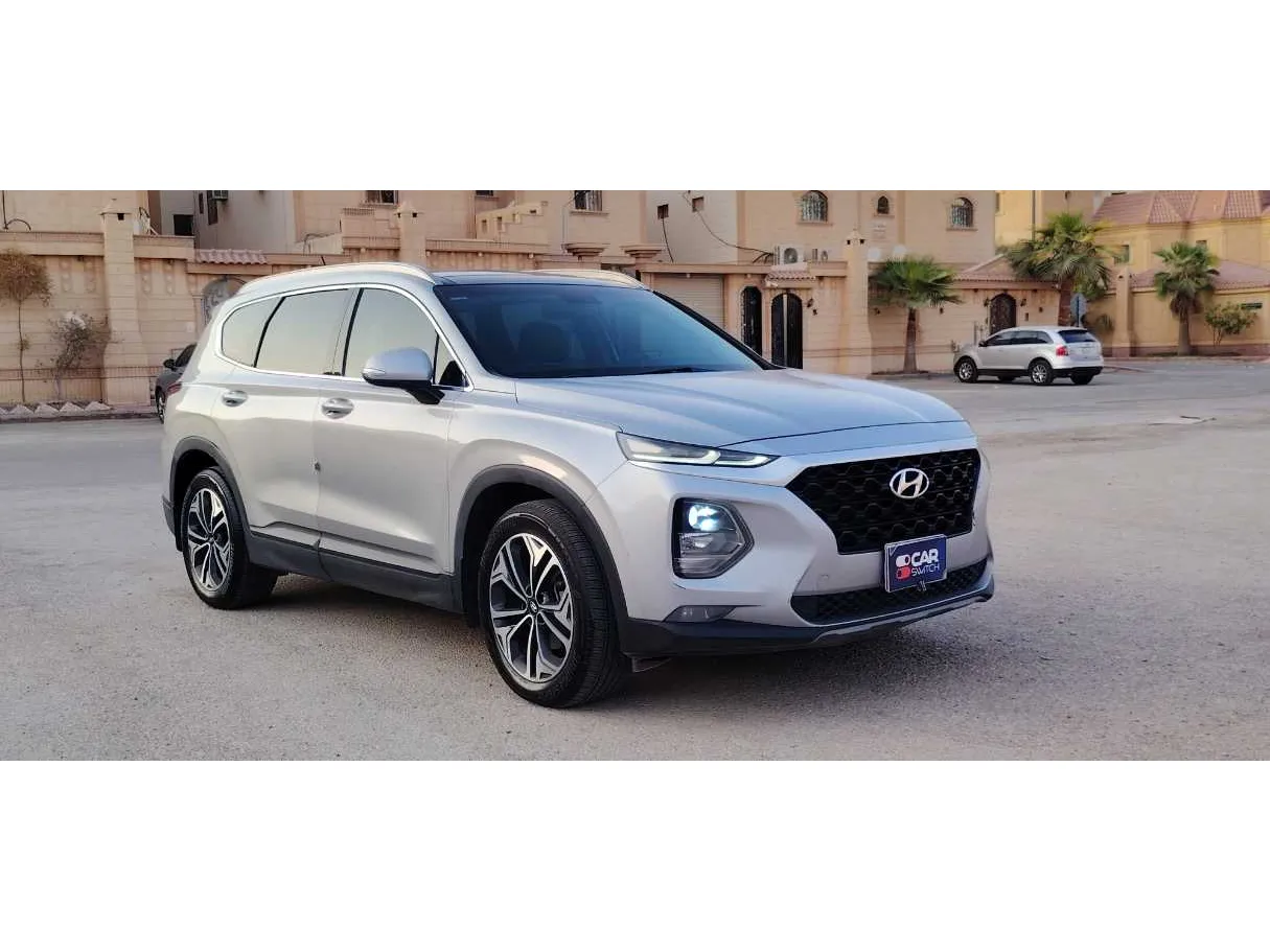 Car image 3