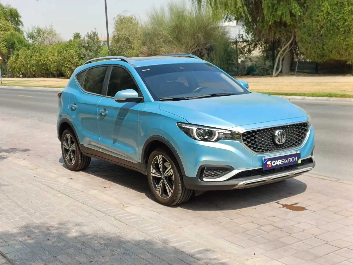 Car image 3