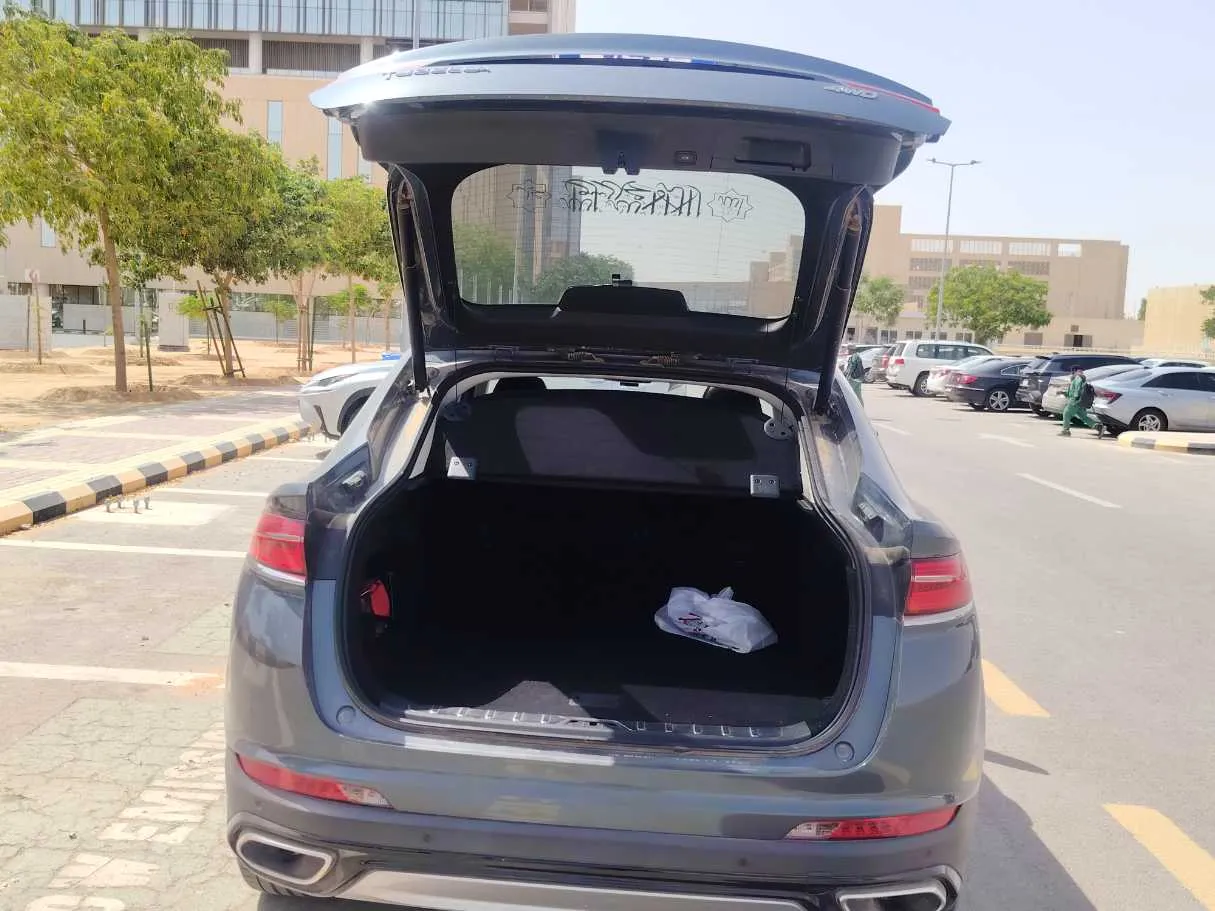 Car image 21