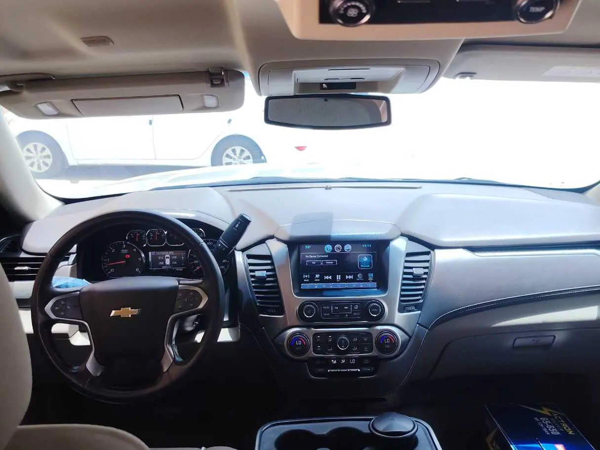 Car image 17