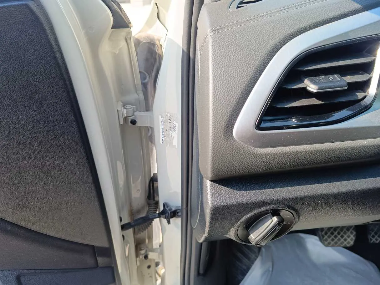 Car image 31