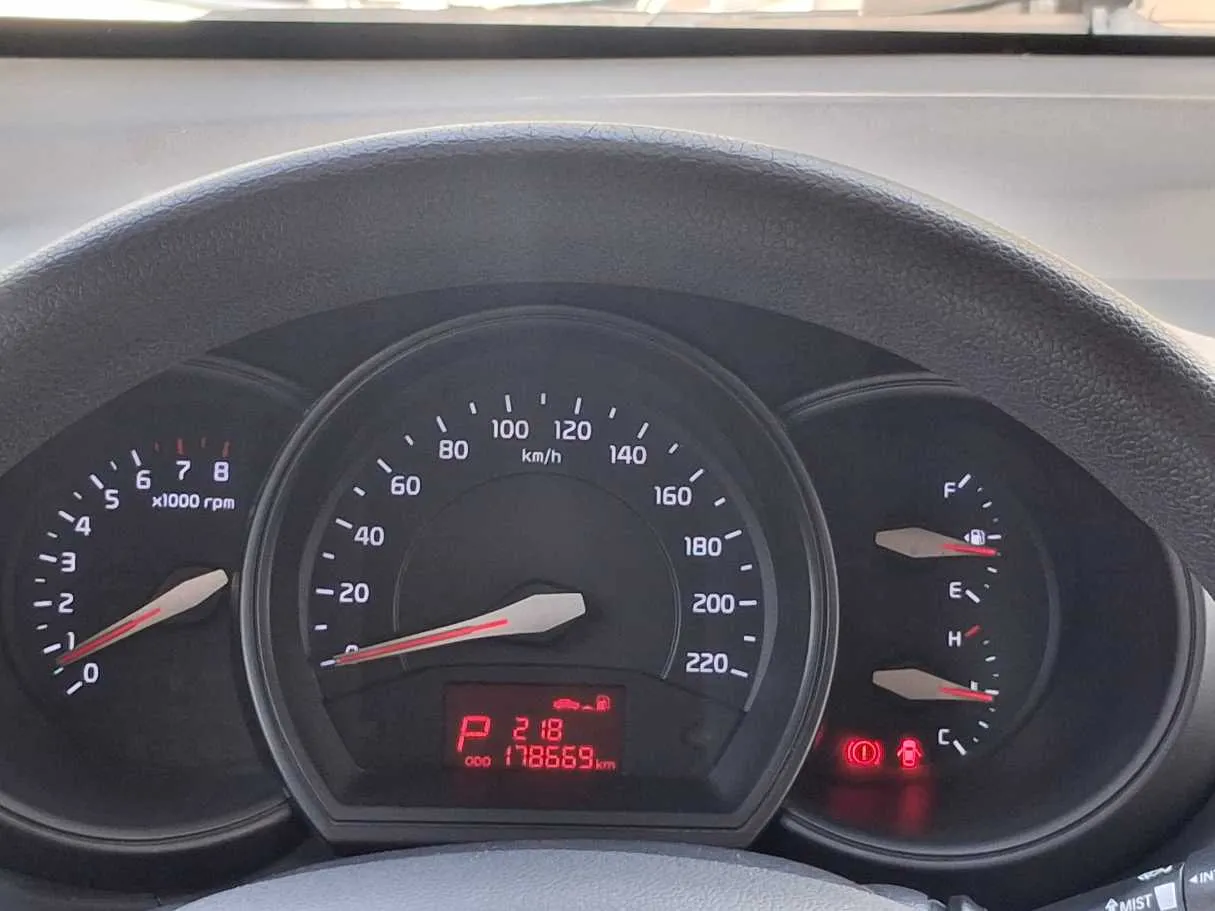 Car image 20