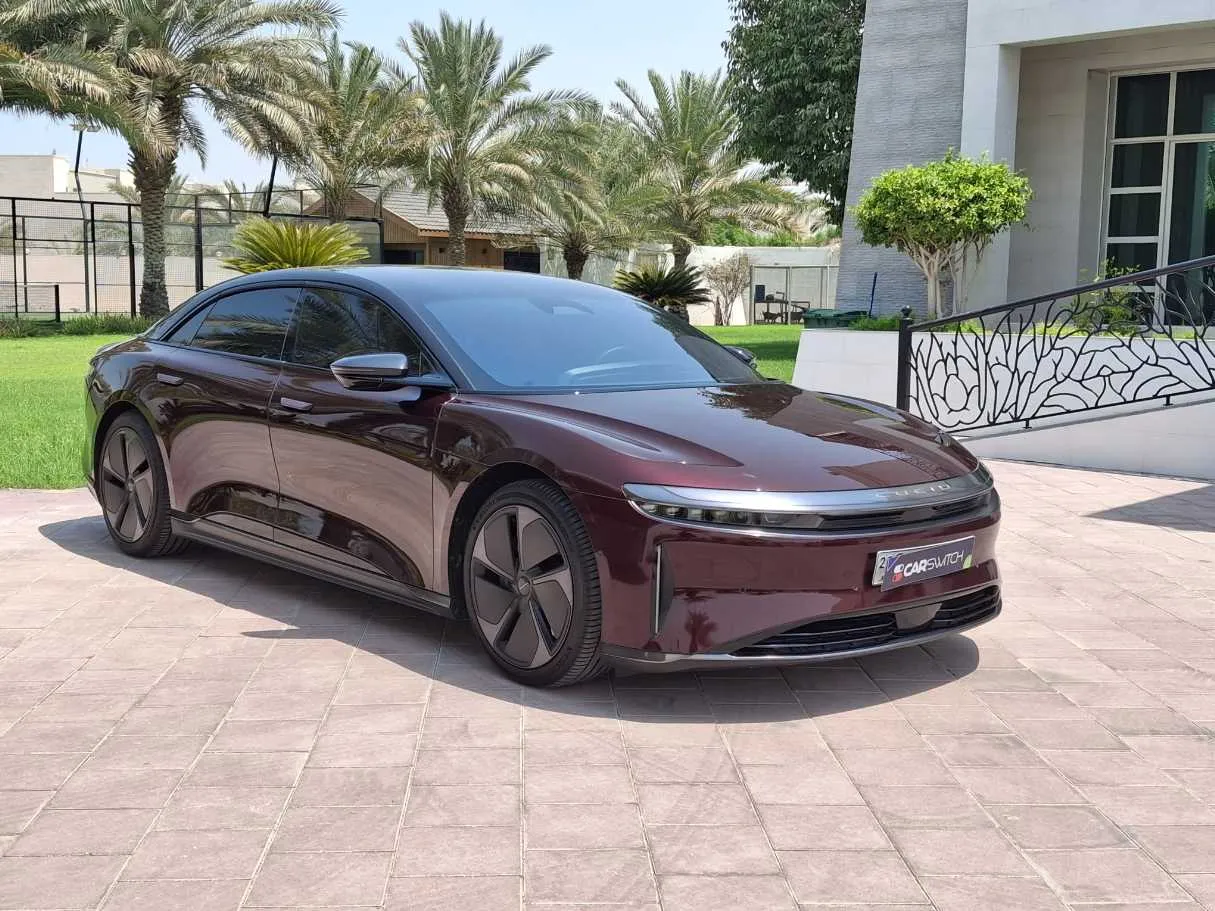 Car image 3