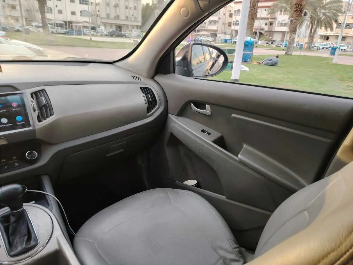 Car image 39