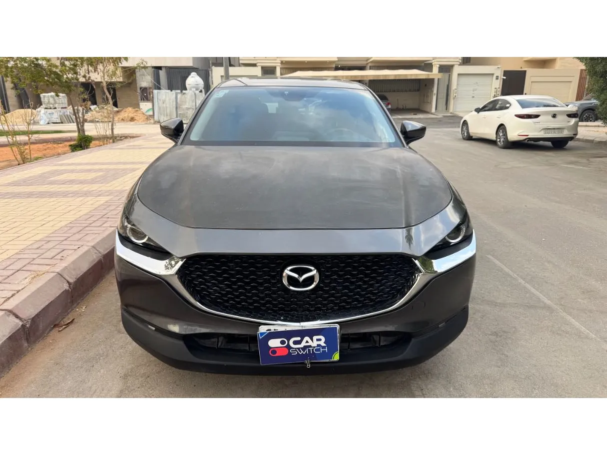 Car image 2
