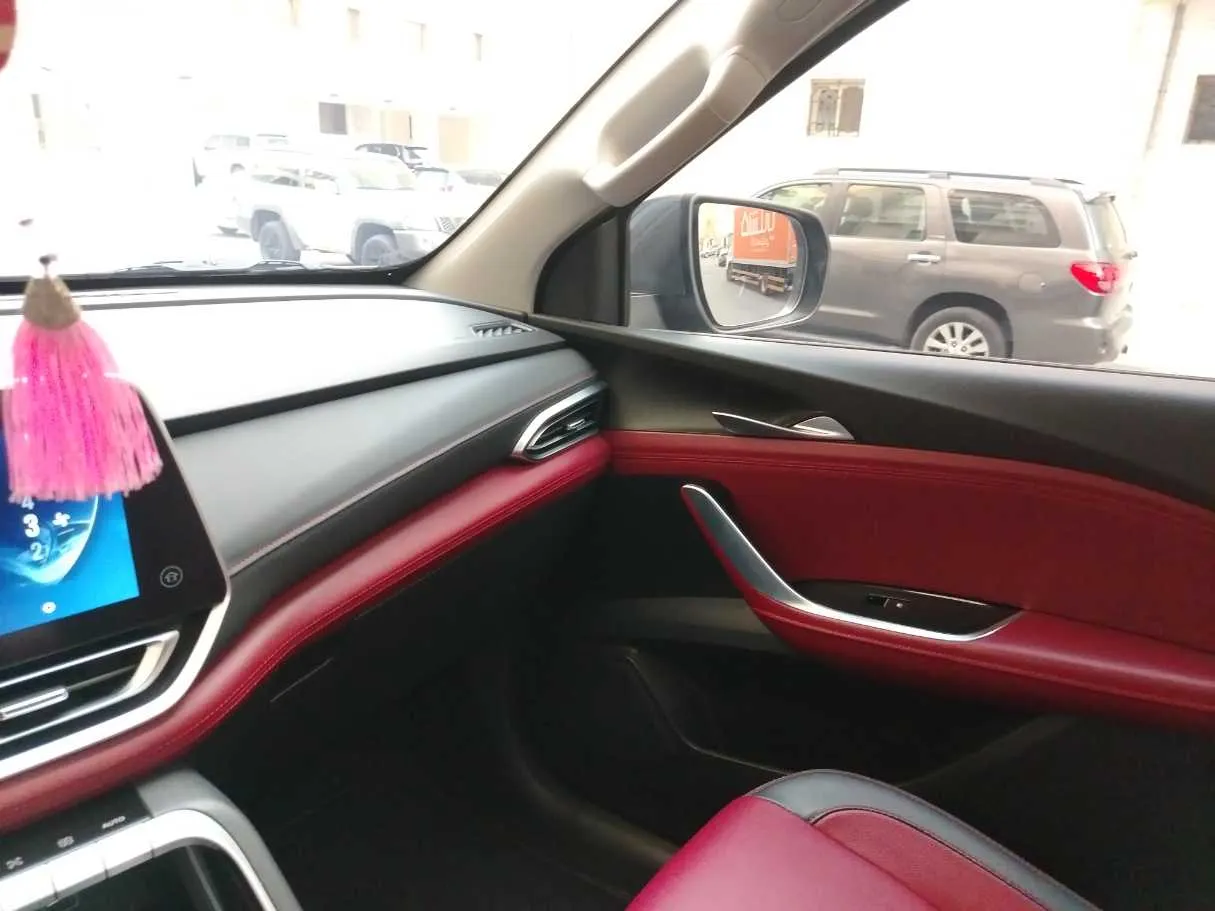 Car image 39