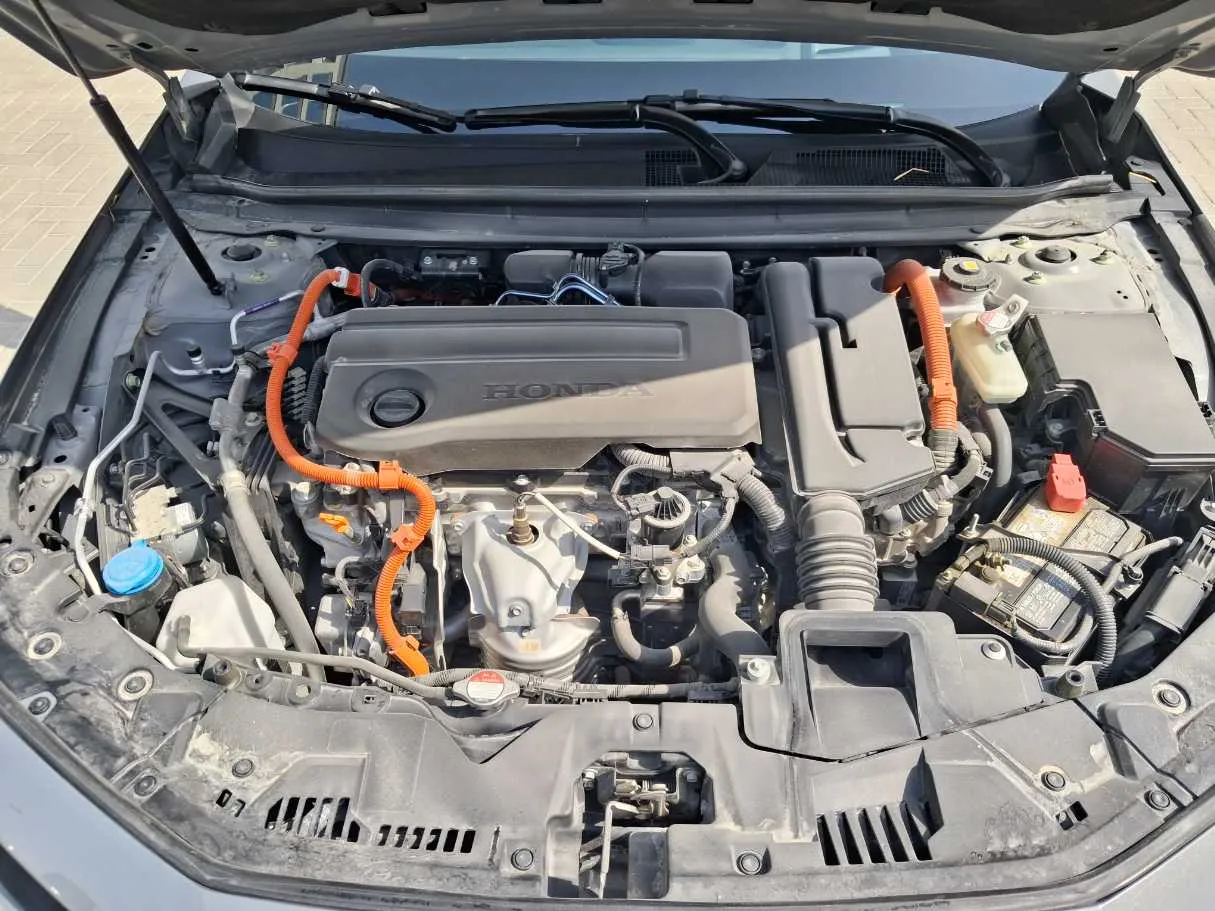 Car image 21