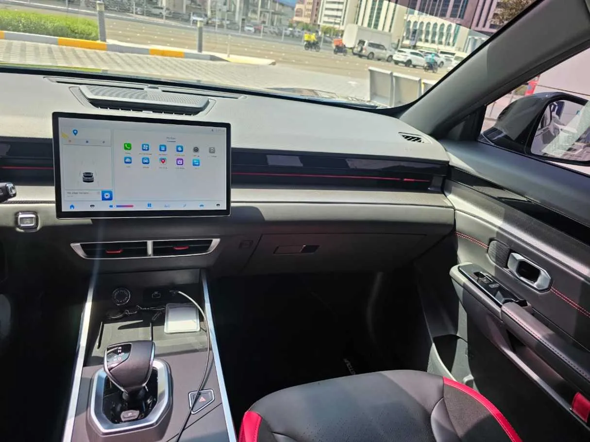 Car image 15