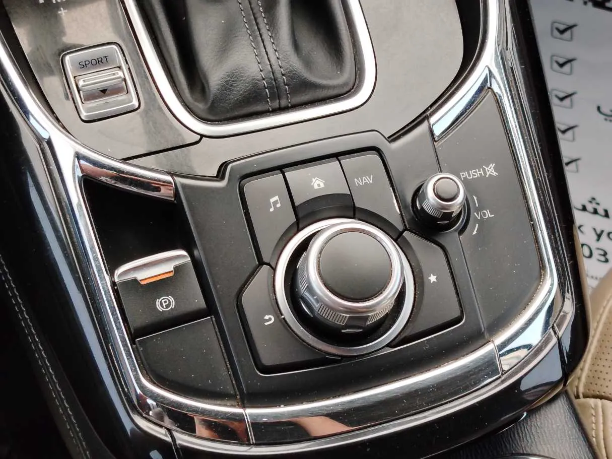 Car image 22