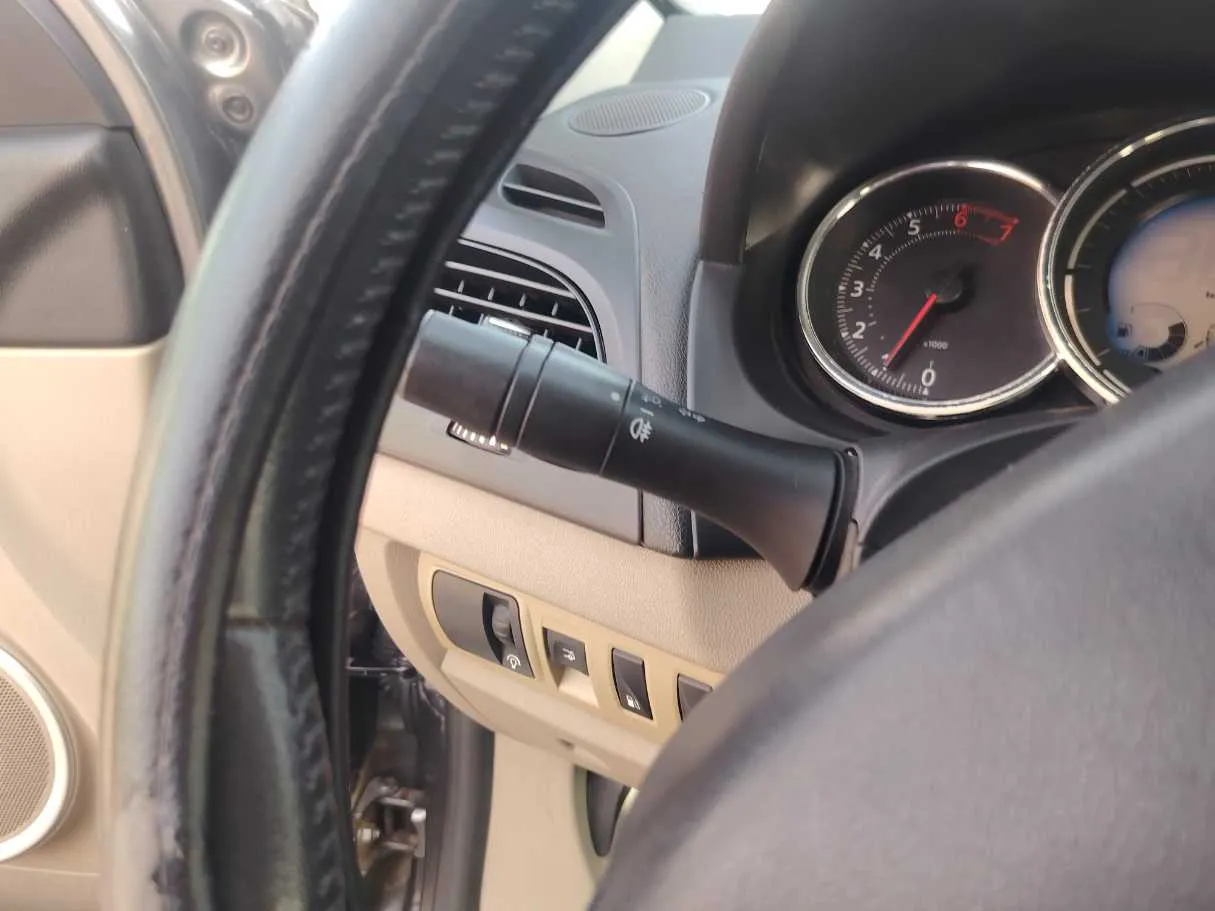 Car image 31