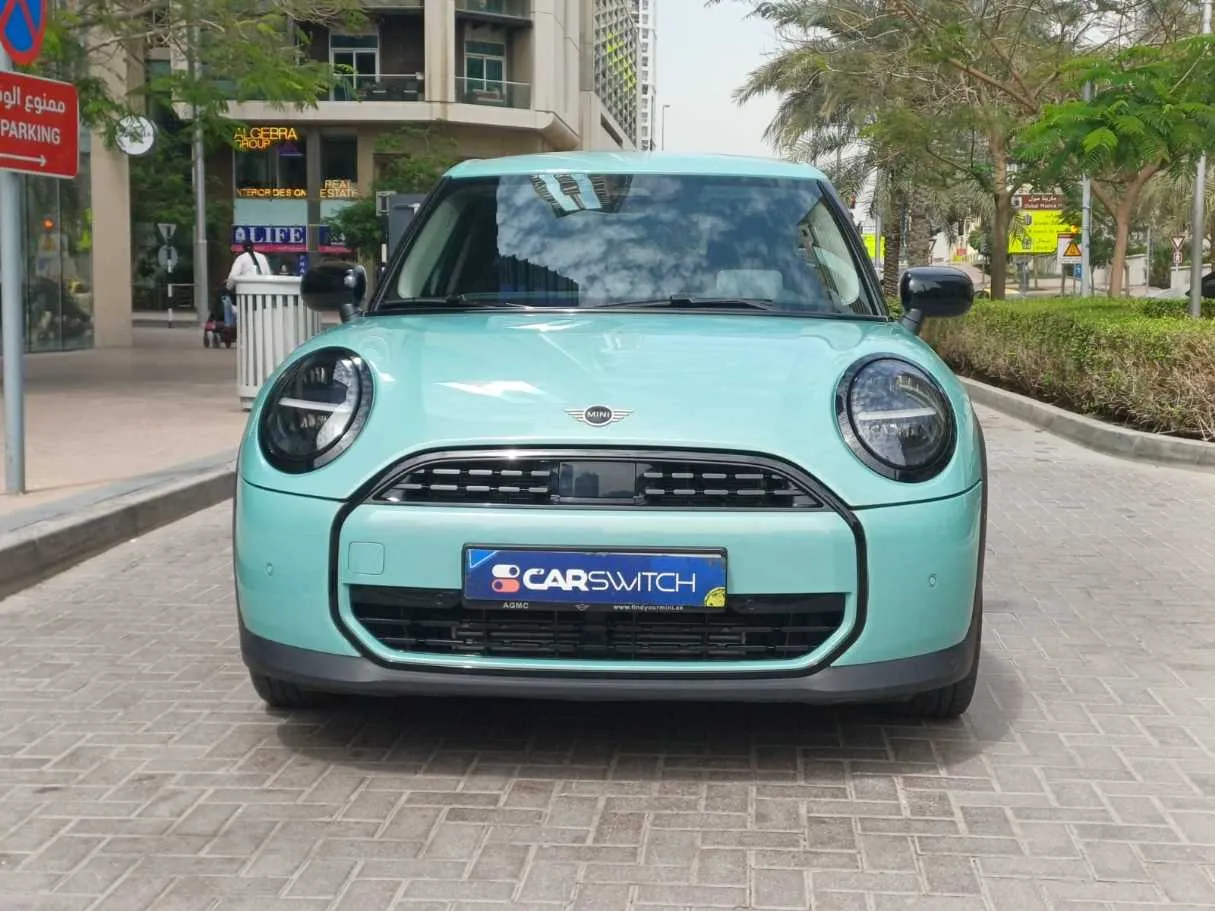Car image 2
