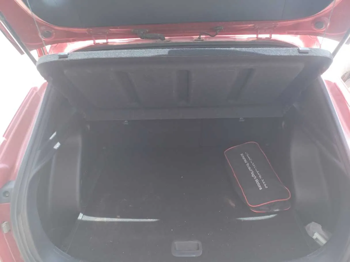 Car image 20