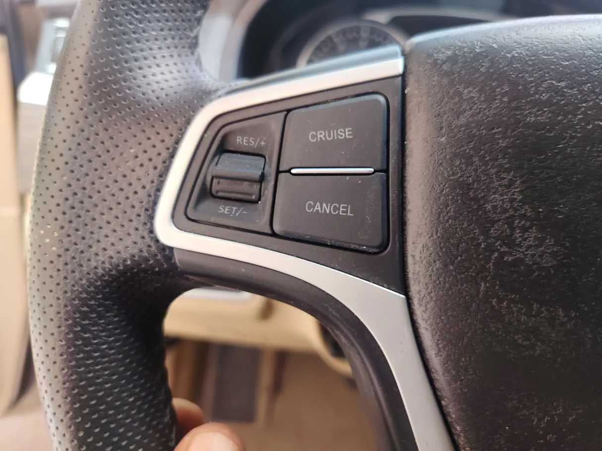 Car image 35