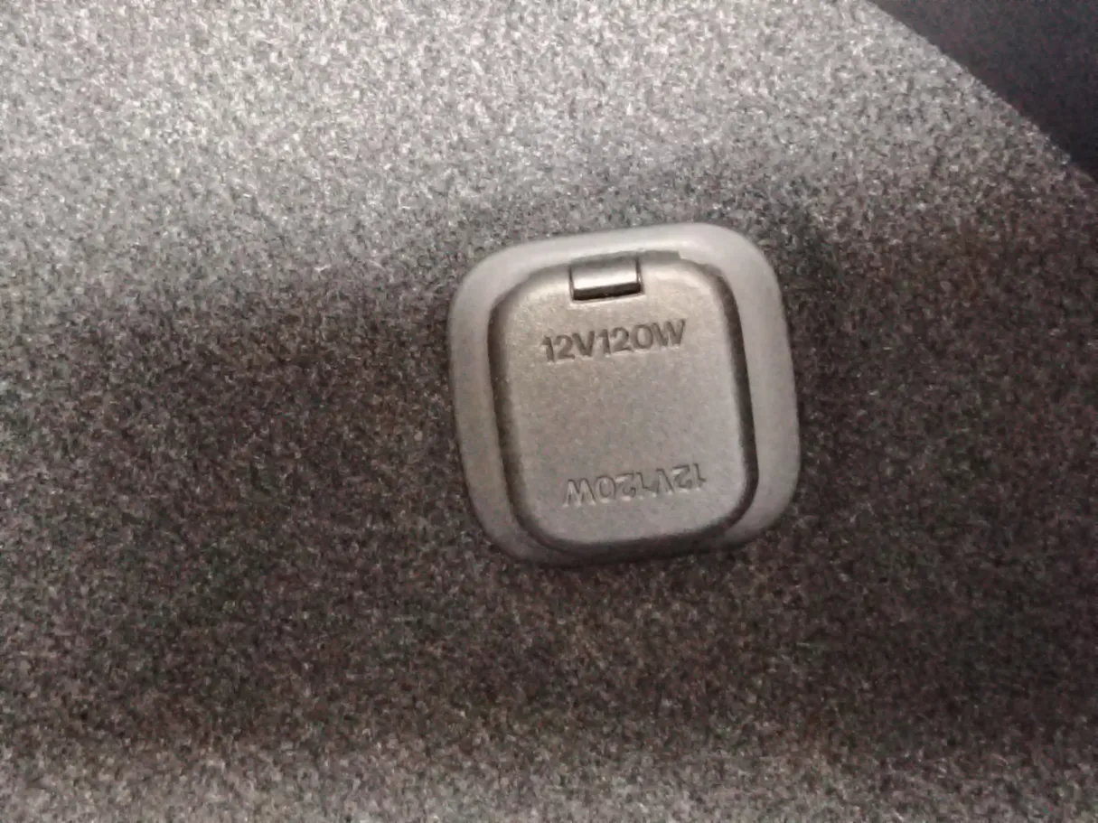 Car image 40