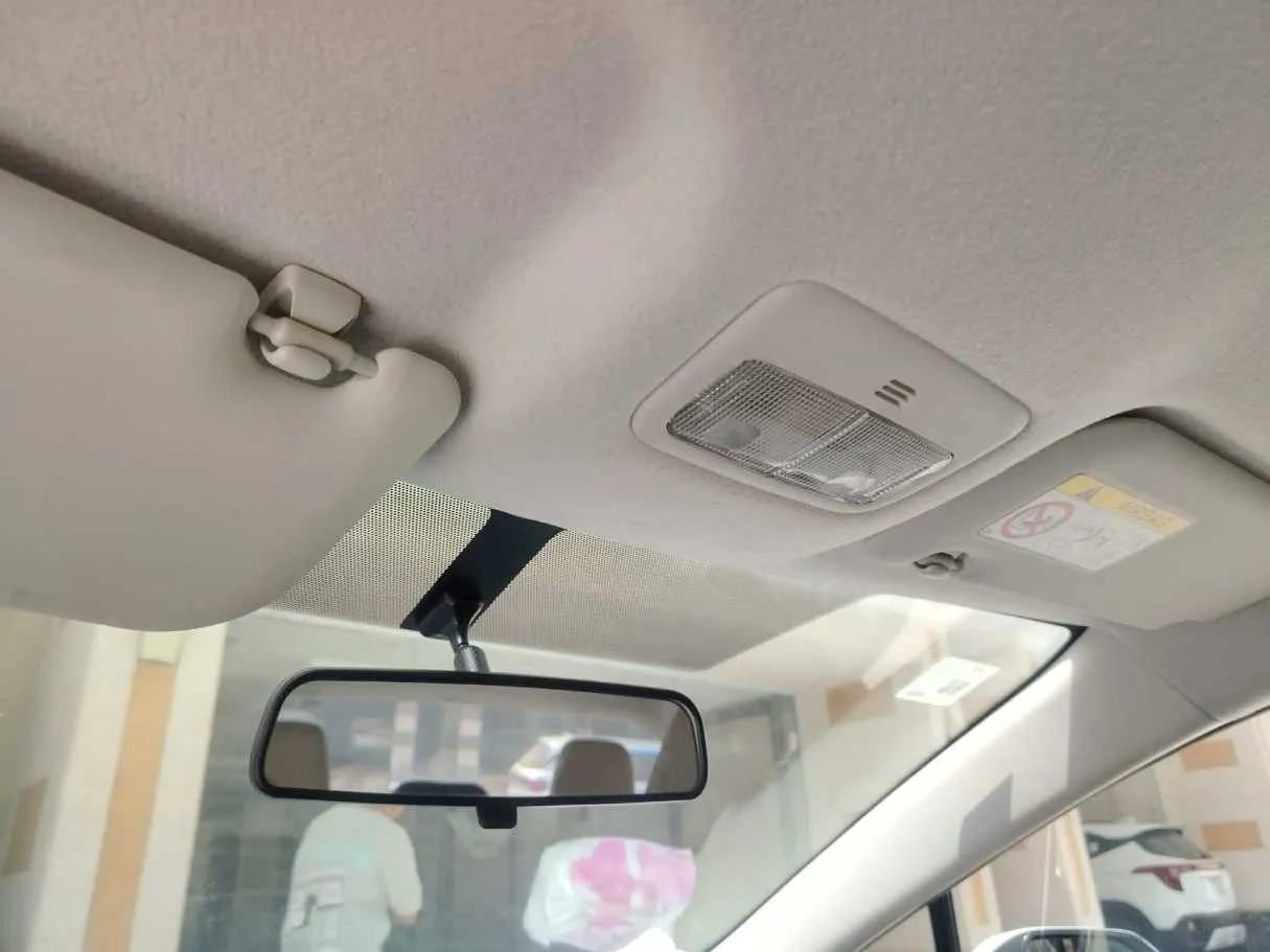 Car image 37