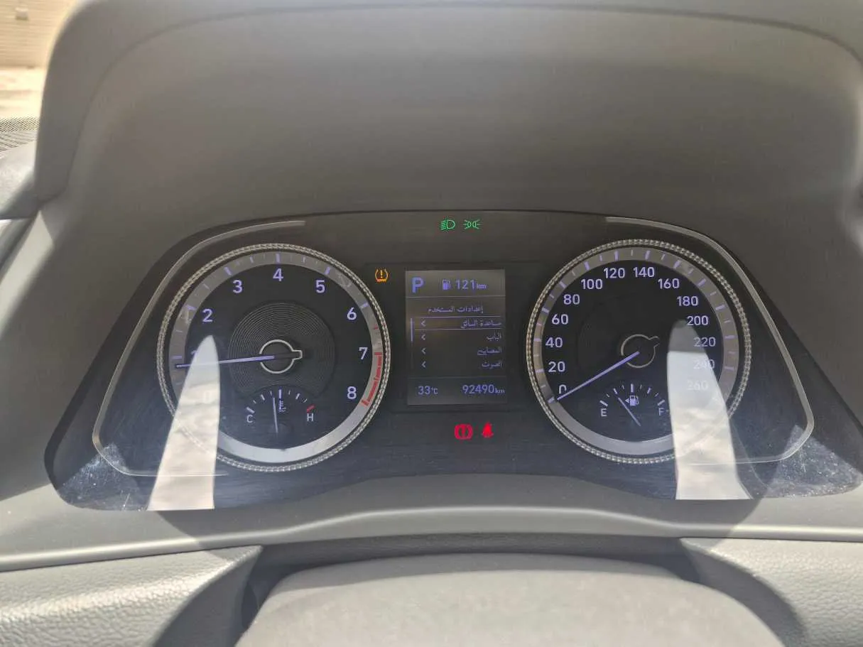 Car image 17