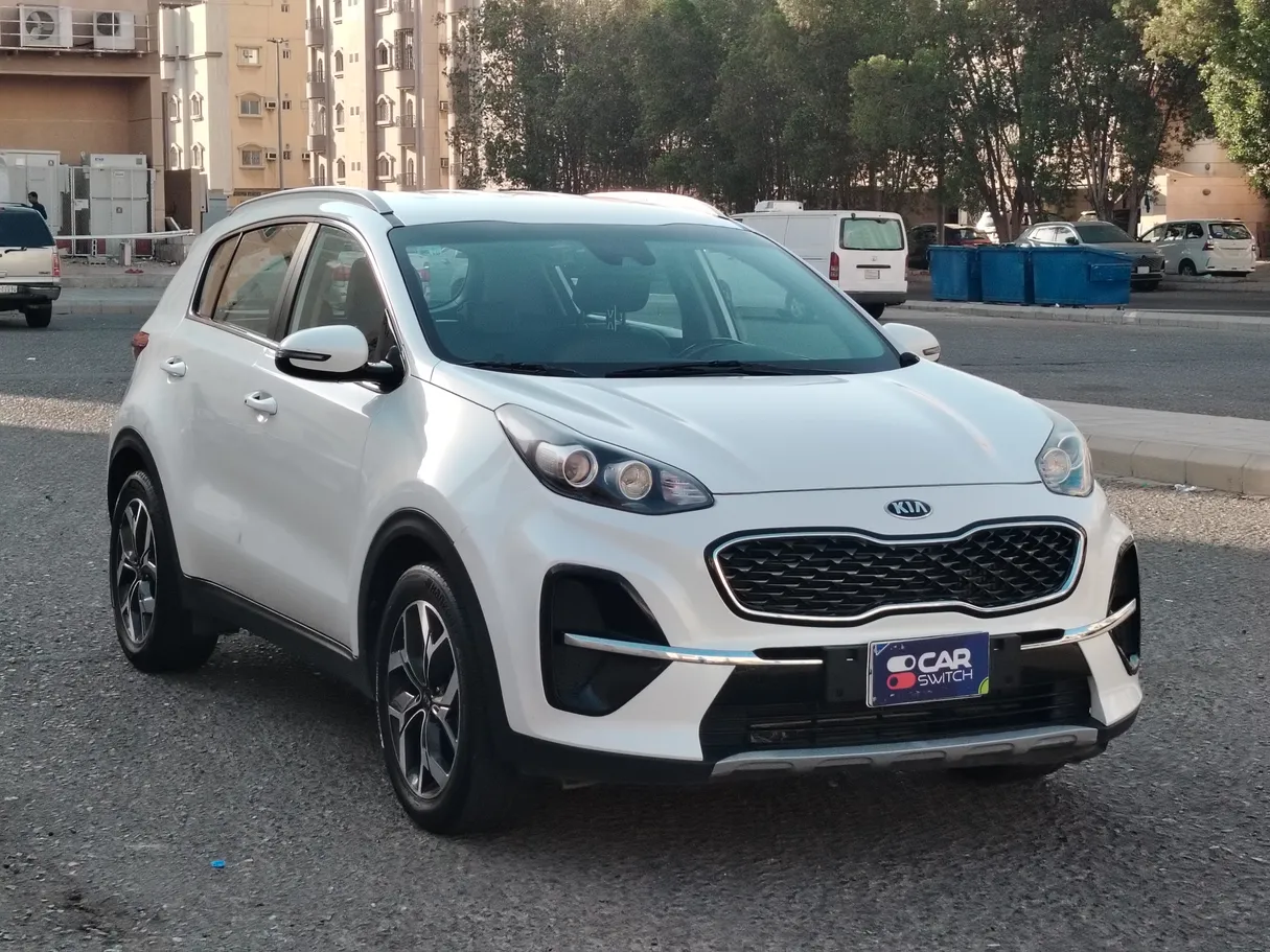 Car image 3