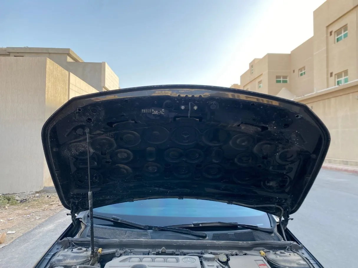 Car image 28