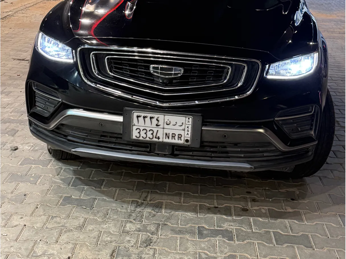 Car image 3
