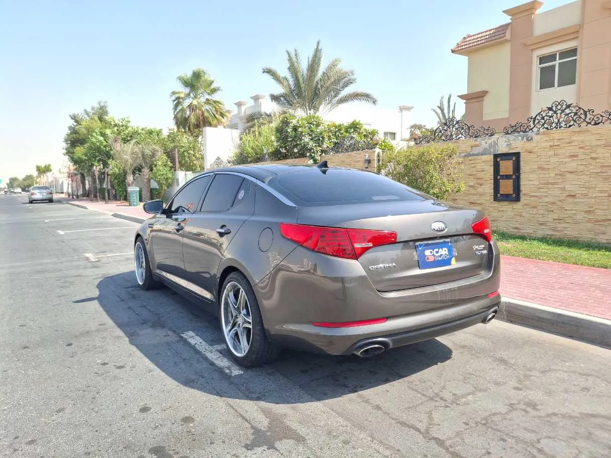 Car image 7