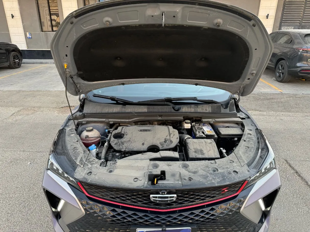 Car image 24