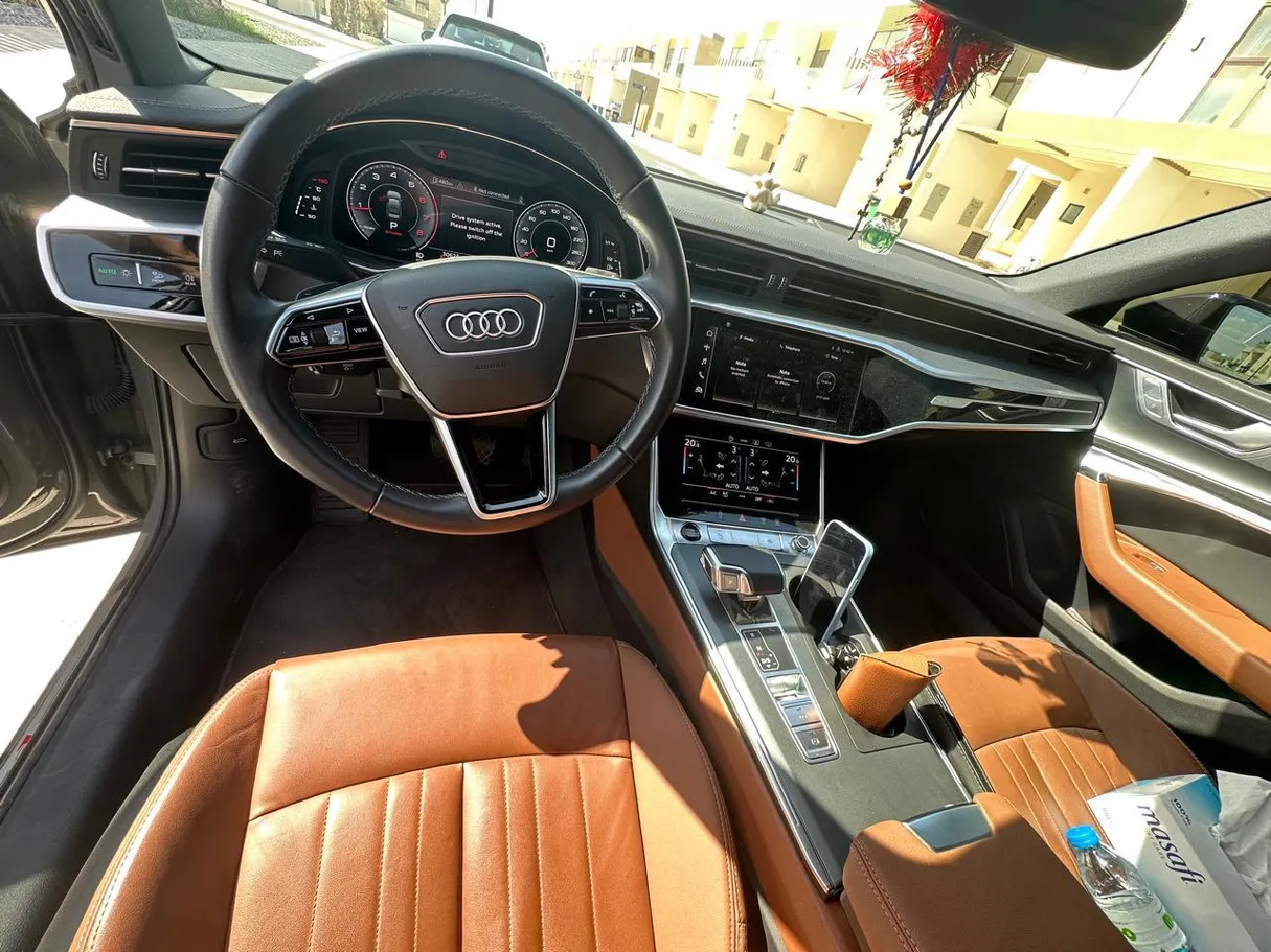 Car image 5