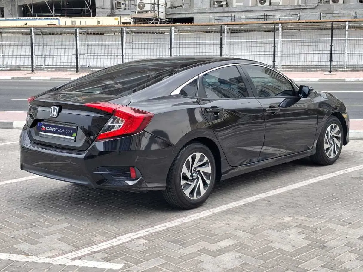 Car image 5