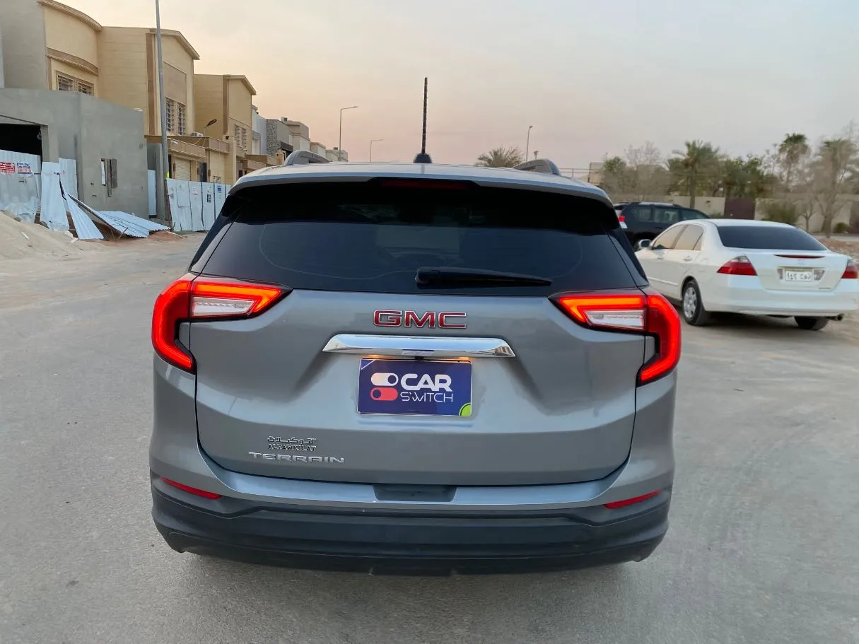 Car image 6