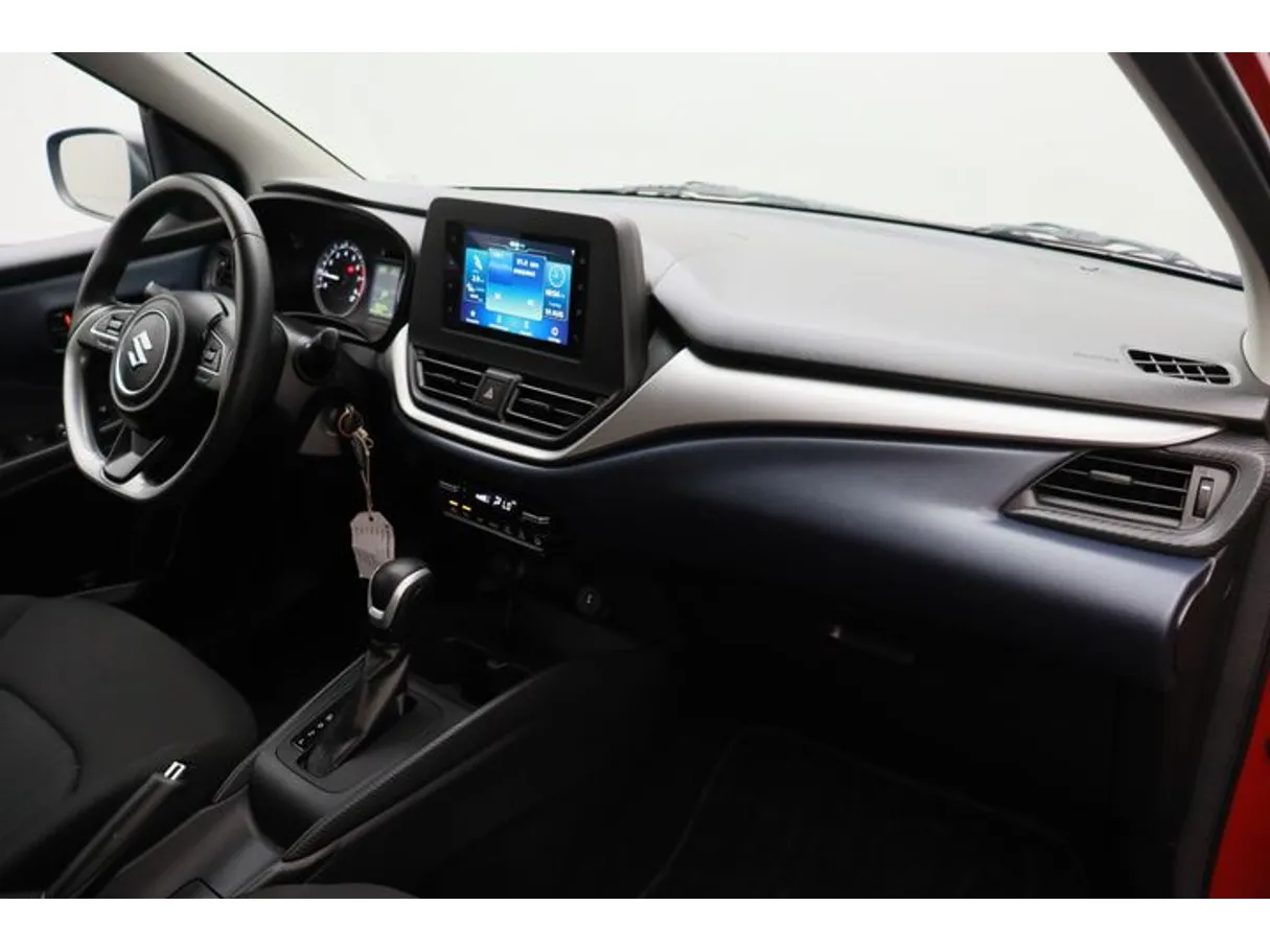 Car image 10
