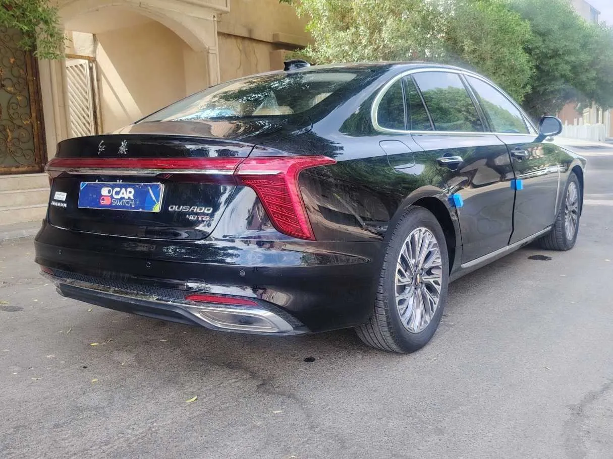 Car image 5