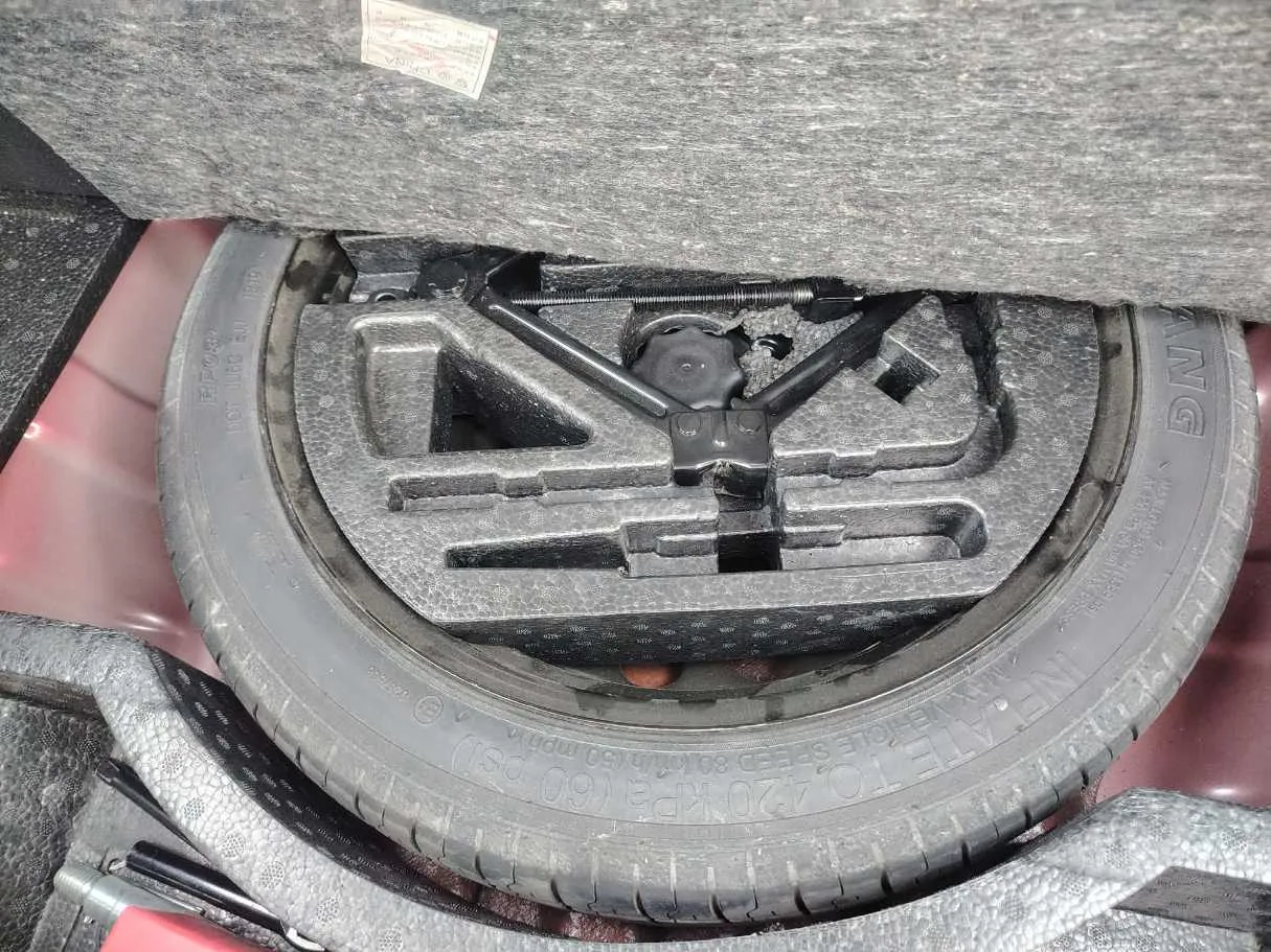 Car image 46