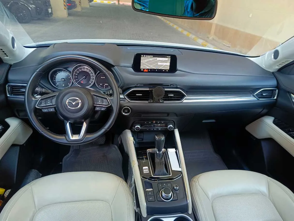 Car image 23
