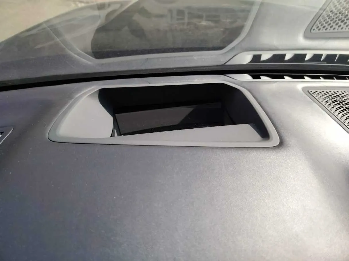 Car image 42