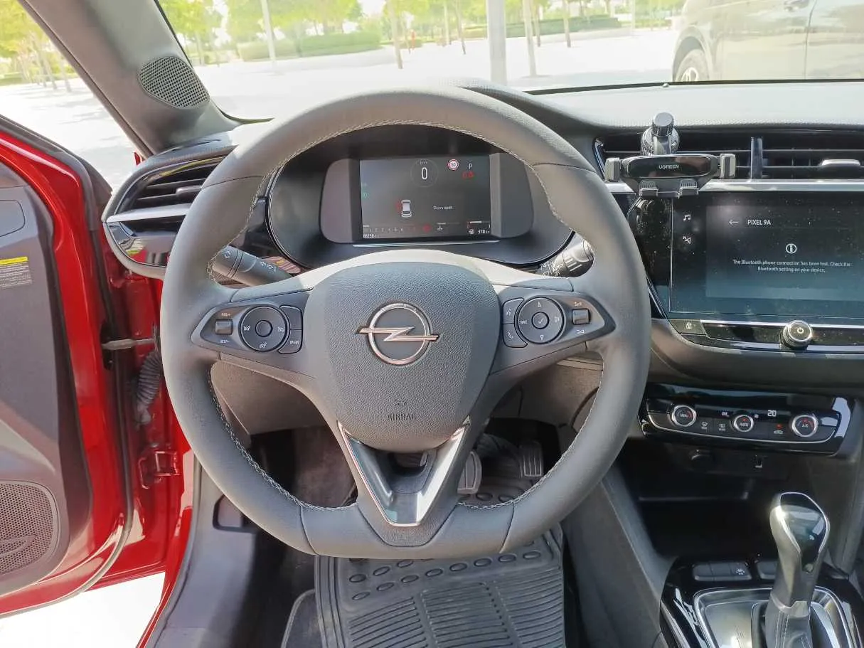 Car image 17
