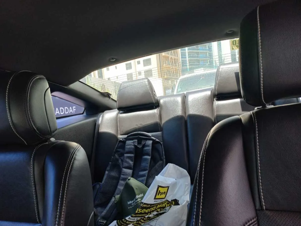 Car image 13