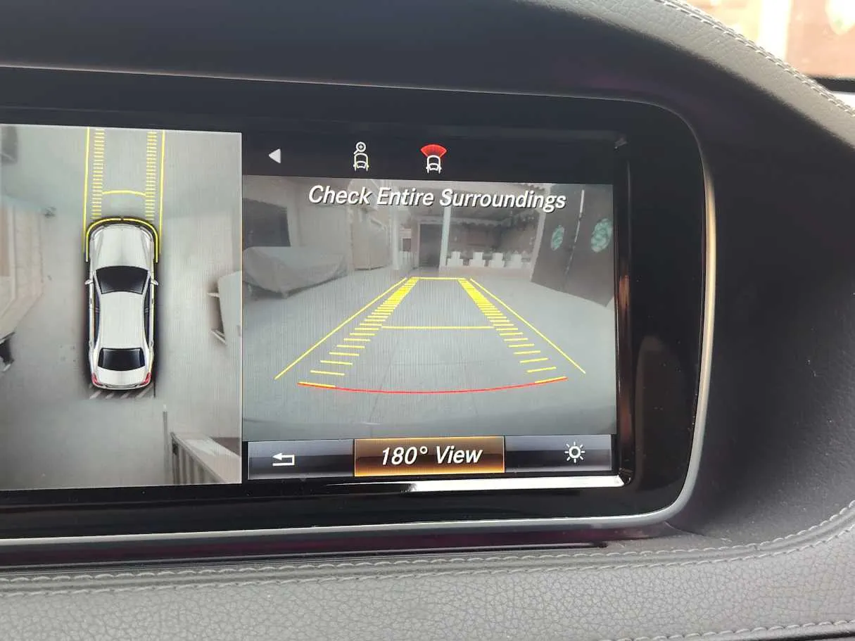 Car image 23