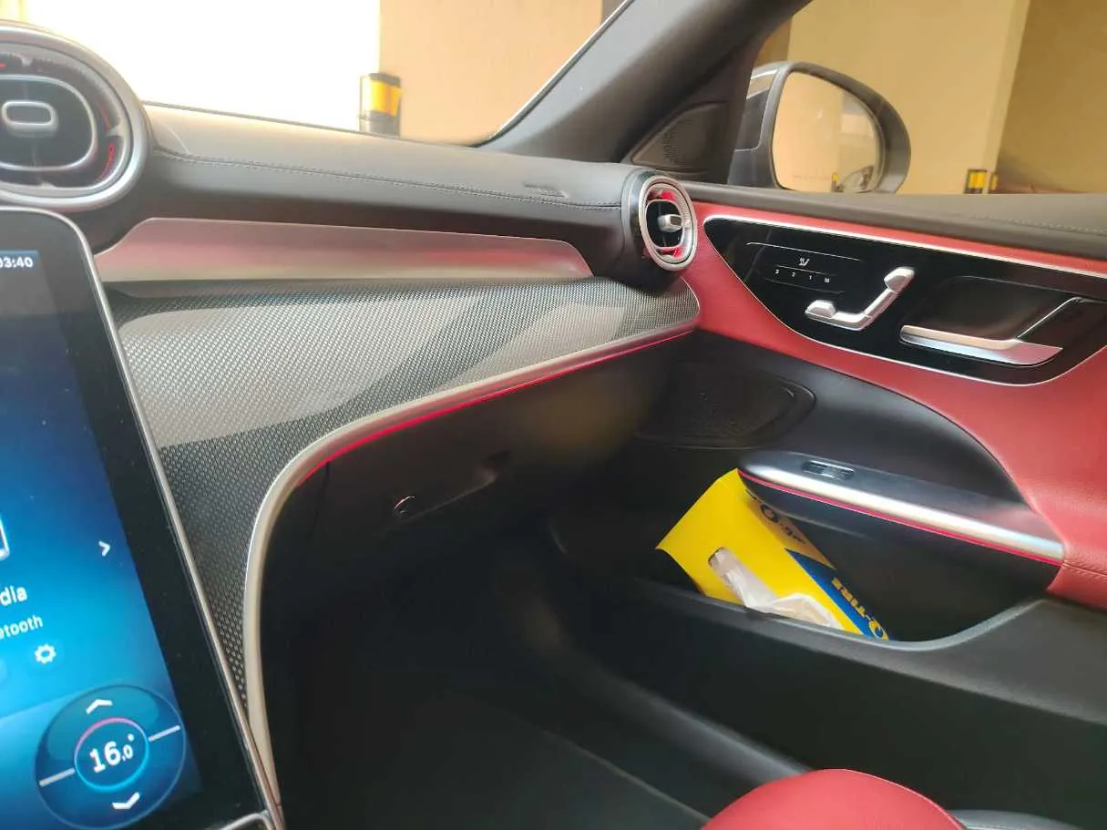 Car image 35