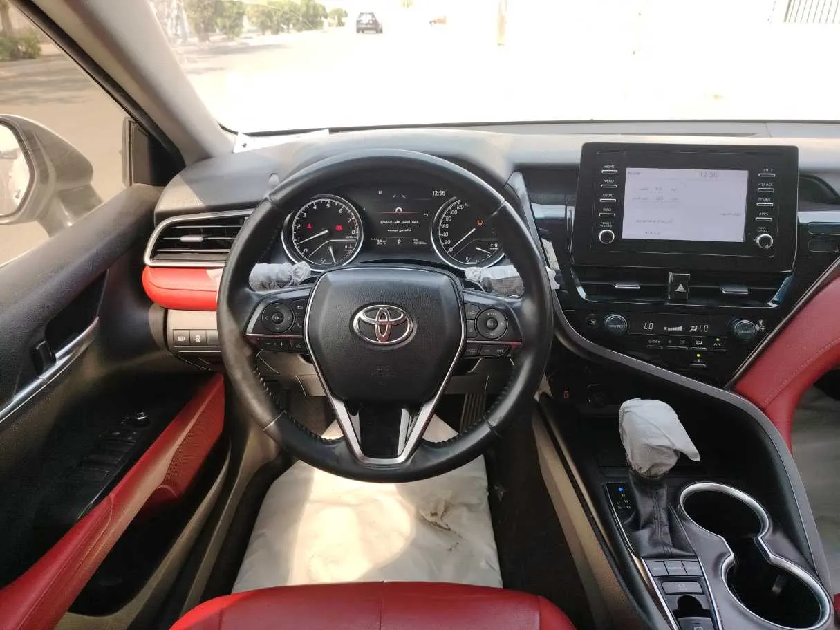 Car image 22