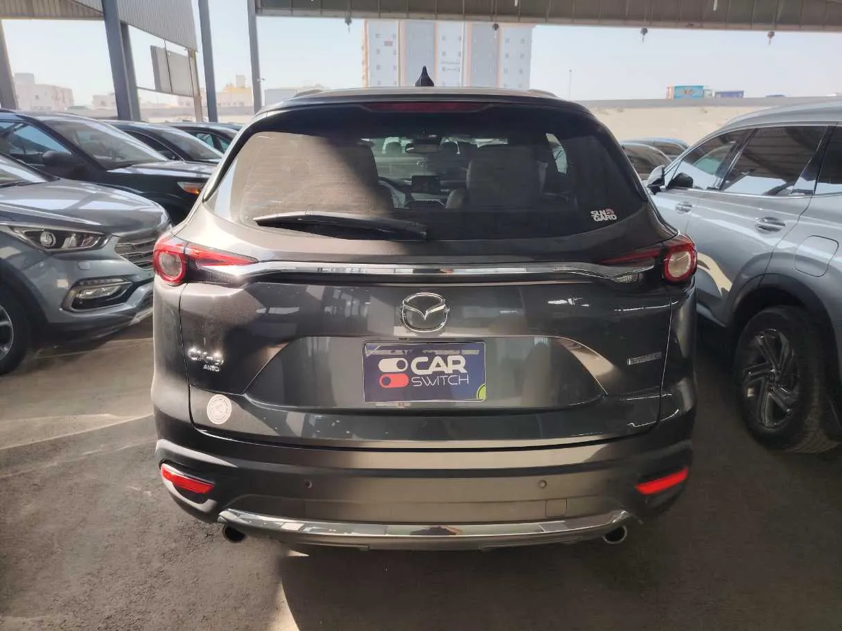 Car image 6