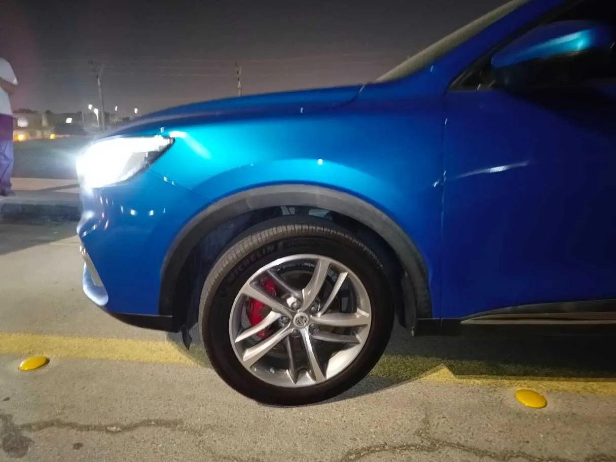 Car image 17