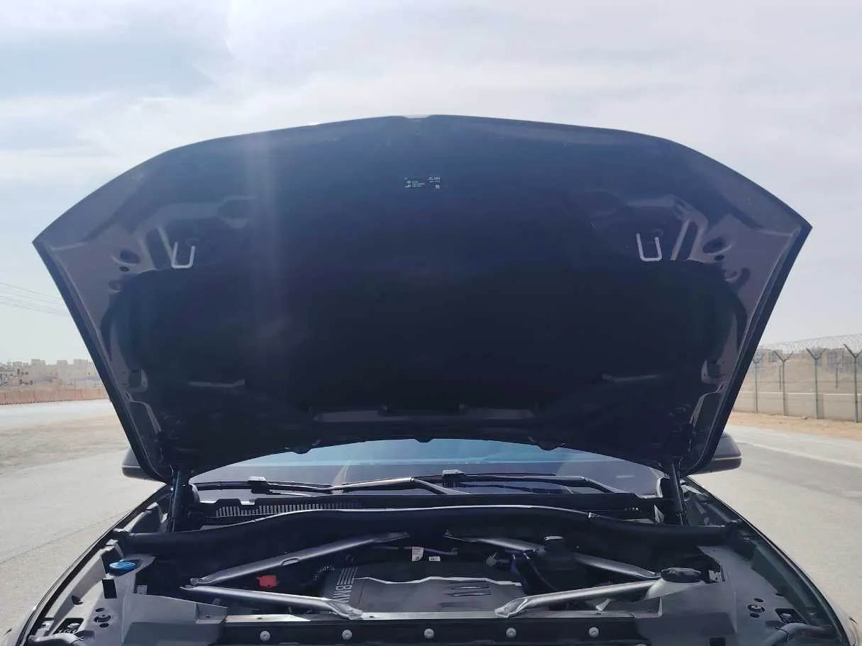 Car image 46